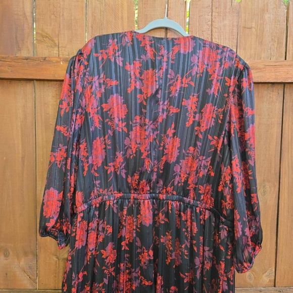Lane Bryant Romantic Red Floral Maxi Dress, Size 24 - Picture 13 of 15